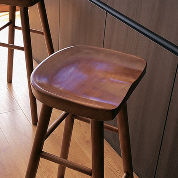 Moderner Barhocker aus massivem Holz mit Fußstütze für die Küche, einfacher Holzhocker