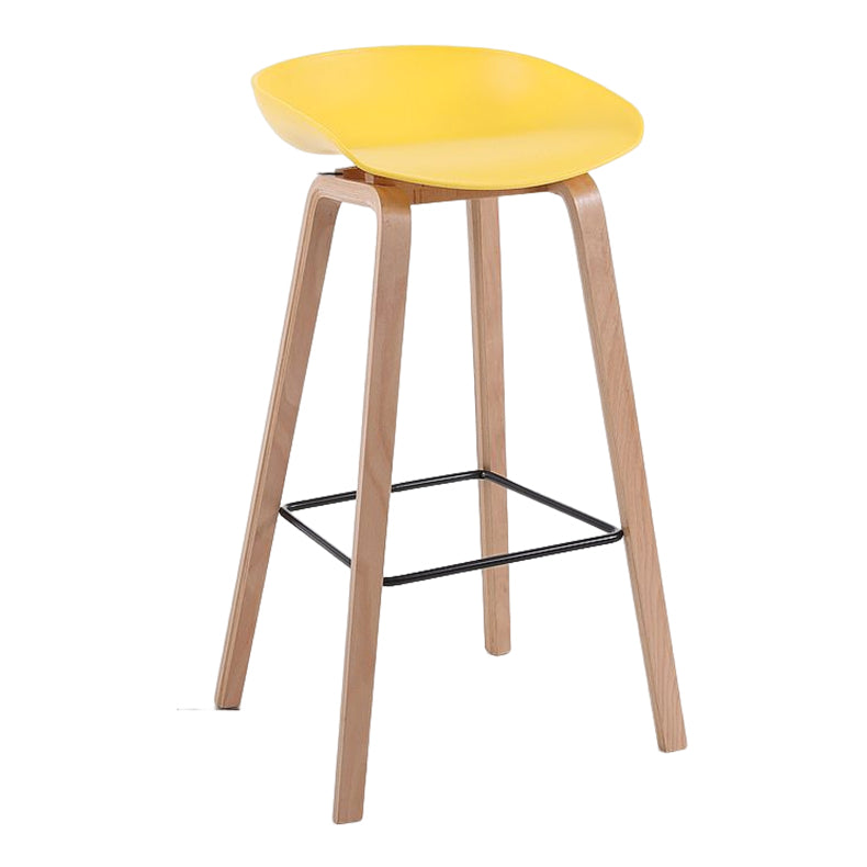 Moderner Barhocker aus massivem Holz für den Innenbereich, Eimer-Thekenhocker mit Kunststoffsitz