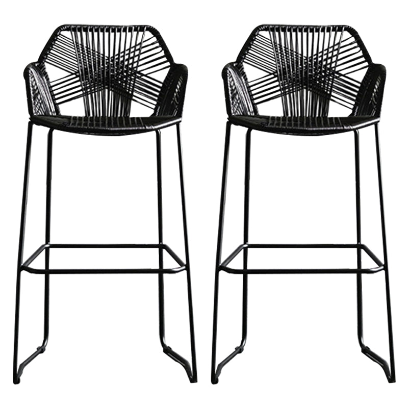 Taburete de bar moderno, taburete de bar armado de plástico con reposapiés y respaldo