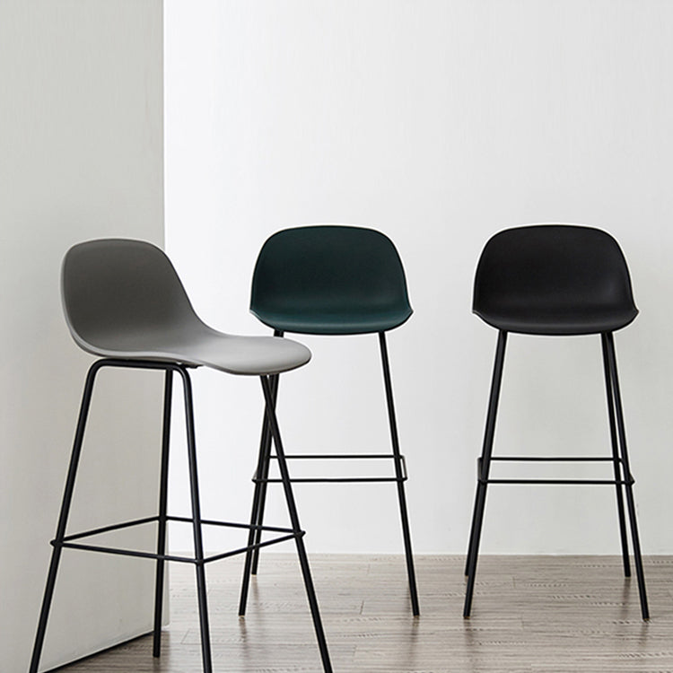 Taburete moderno sin brazos con respaldo, taburete de bar de hierro para sala de estar con Pedal