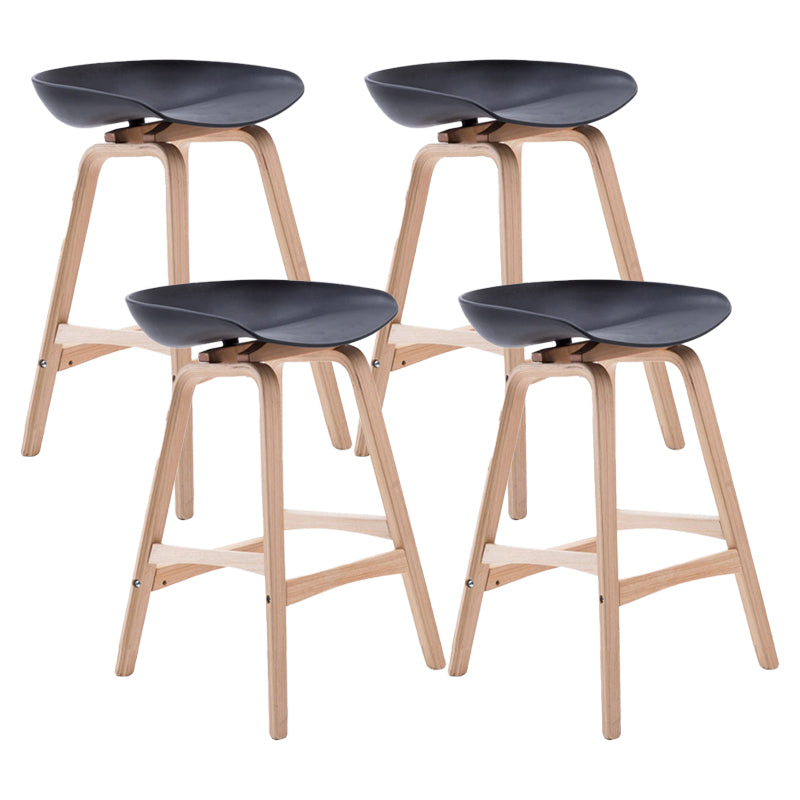 Scandinavia Style Bar-stool Wooden Legs PP Seat for Restaurant Bar
