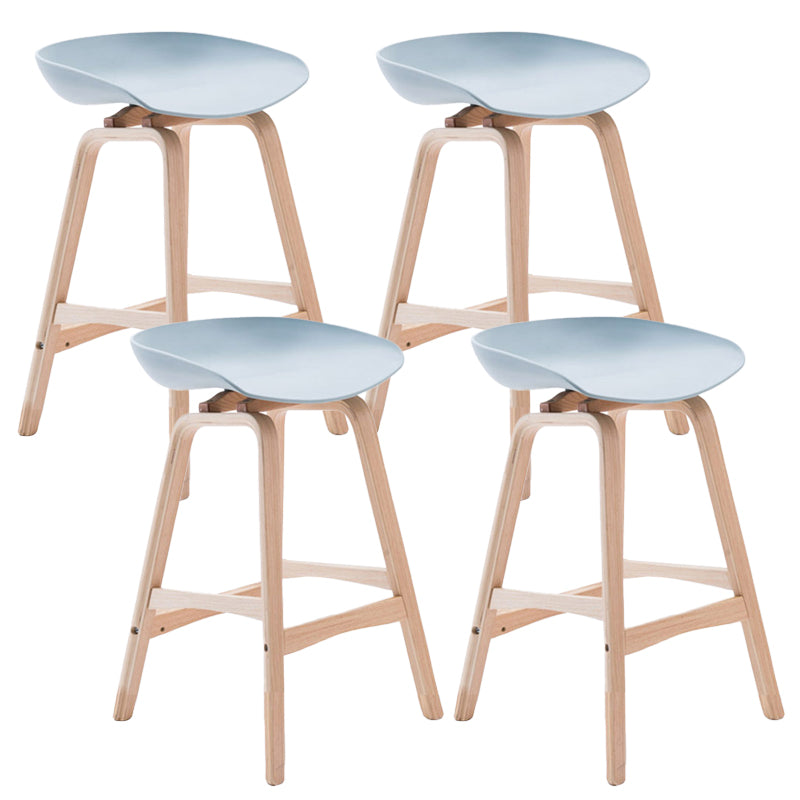 Scandinavia Style Bar-stool Wooden Legs PP Seat for Restaurant Bar