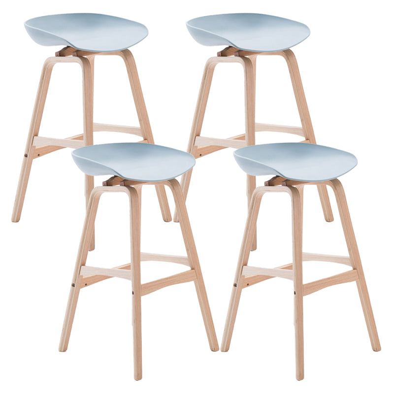 Scandinavia Style Bar-stool Wooden Legs PP Seat for Restaurant Bar
