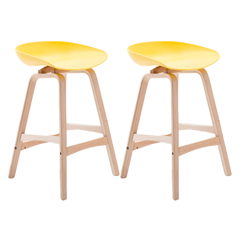Scandinavia Style Bar-stool Wooden Legs PP Seat for Restaurant Bar