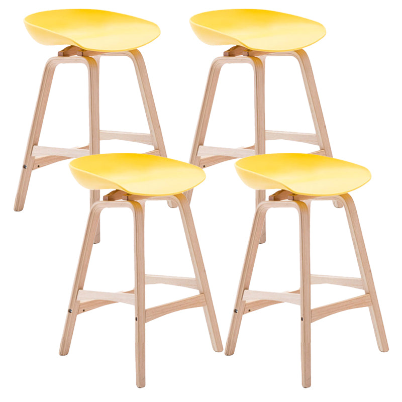 Scandinavia Style Bar-stool Wooden Legs PP Seat for Restaurant Bar