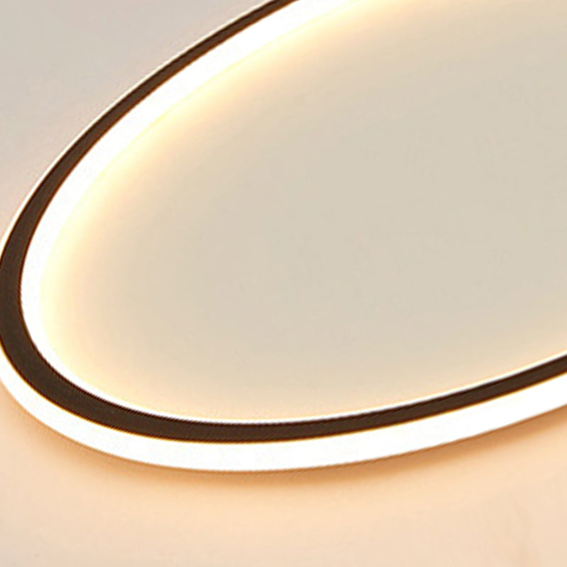 Circle Metal Ceiling Light Fixture Minimalist Style LED Flush Mount Ceiling Light
