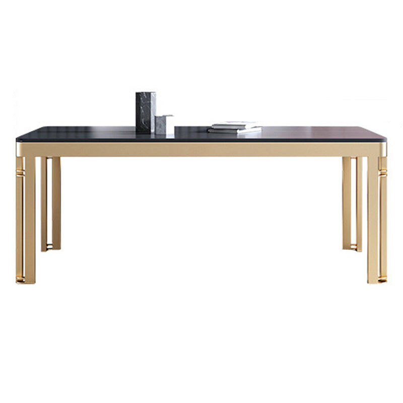 Traditionele luxe eettafel rechthoek gesinterde steen 4 poten tafel met gouden frame