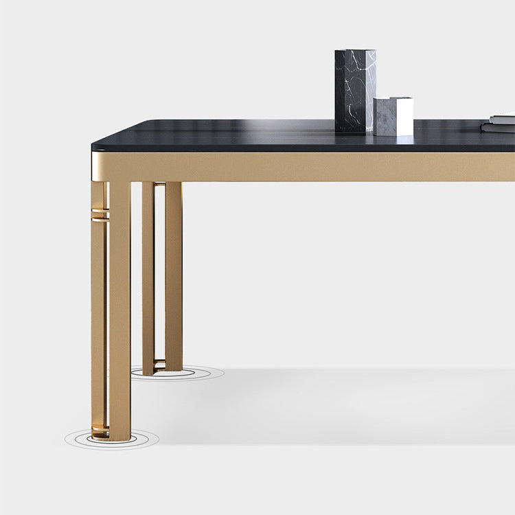 Traditionele luxe eettafel rechthoek gesinterde steen 4 poten tafel met gouden frame