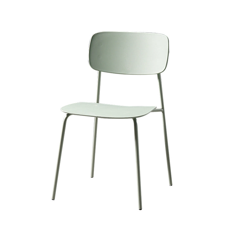 Silla de comedor de estilo moderno Silla auxiliar apilable sin brazos con patas de metal