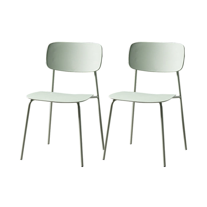 Silla de comedor de estilo moderno Silla auxiliar apilable sin brazos con patas de metal