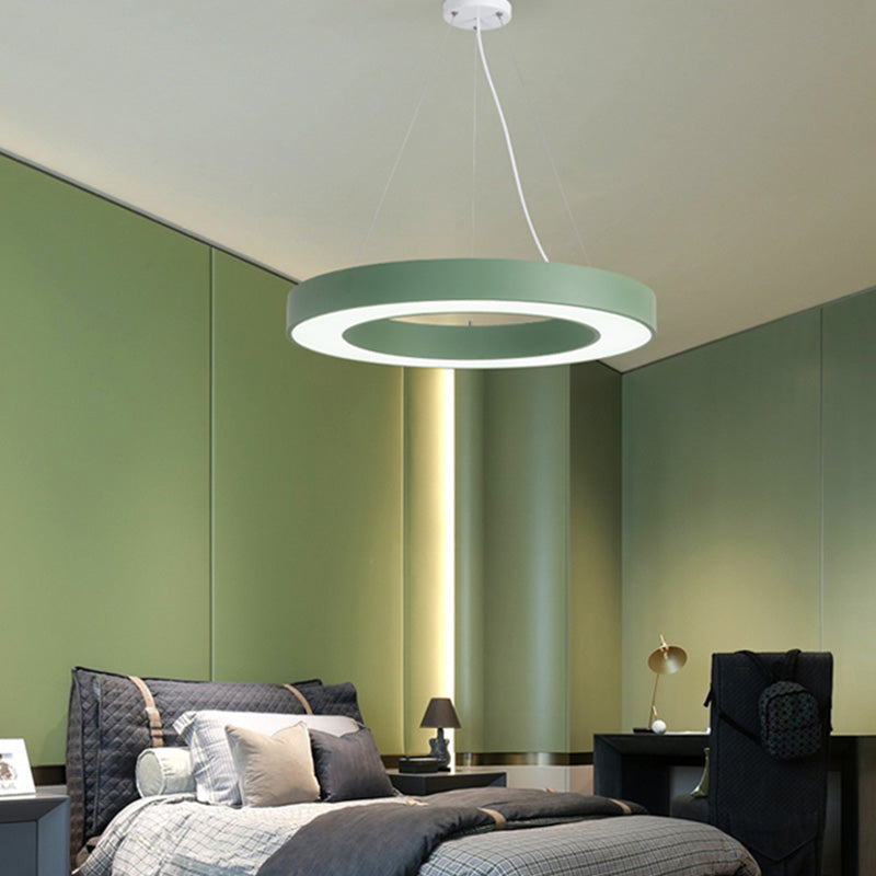 Forme de bague en métal La lumière suspendue style moderne 1-Light Hanging Mount Fixture pour la maternelle