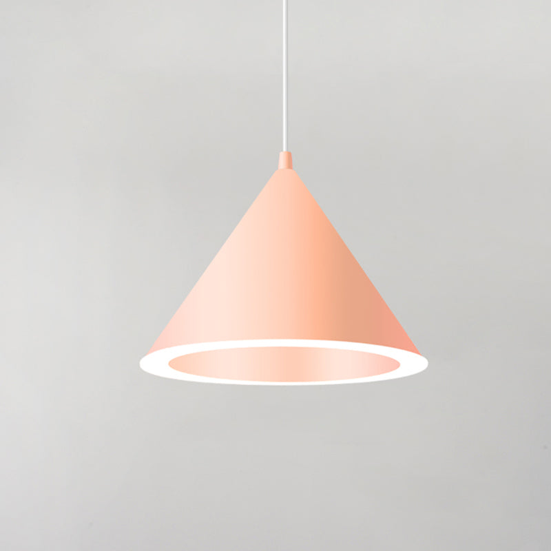 Pendard à LED en forme de cône métallique