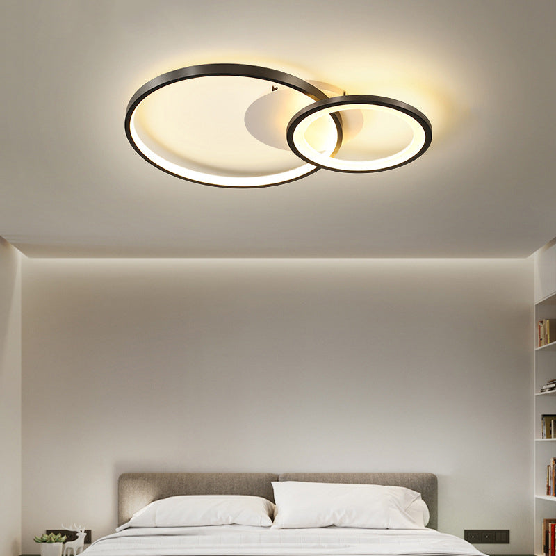 Circle Ceiling Light Fixture Modern Style LED Metal Ceiling Mounted Light