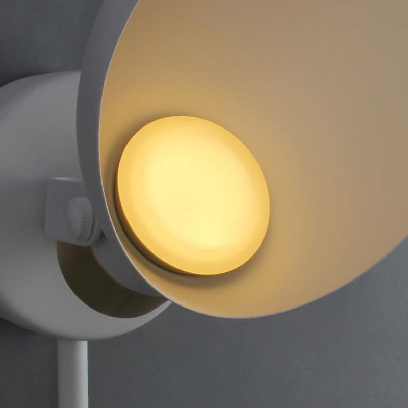 Luz de metal nórdica luz de pared de macarrón de luz simple con interruptor para dormitorio