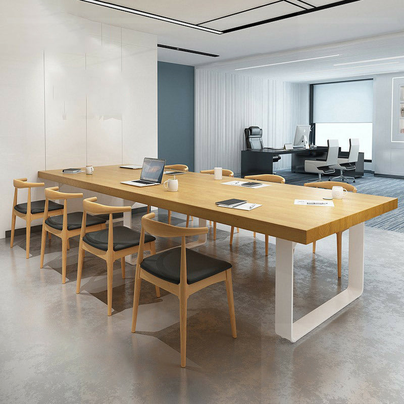 Mesa de comedor de rectángulo industrial de metal pino mesa de madera maciza con base de trineo