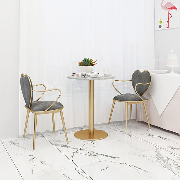 El comedor del terciopelo de Glam preside la silla de comedor del brazo del metal para el uso del restaurante