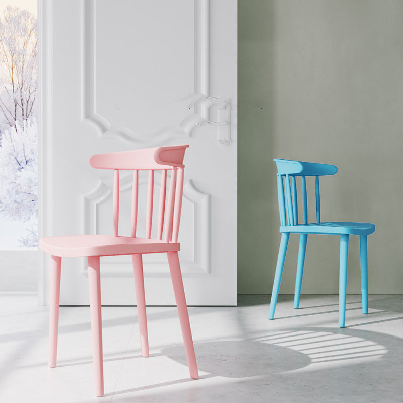 Silla lateral de comedor de cocina escandinava de plástico Silla trasera Windsor
