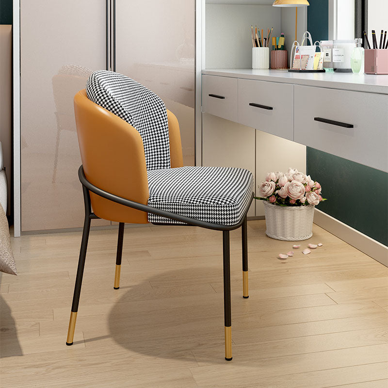 Glam metalen eetgeloze stoel gestoffeerde zijstoelen voor thuisgebruik