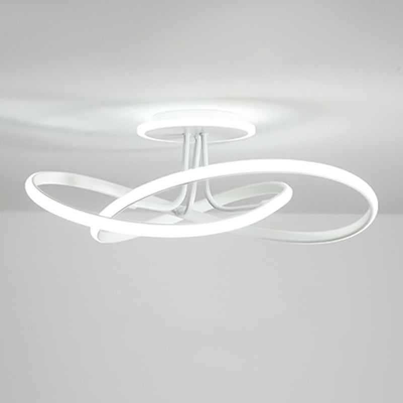 Moderne stijl lineaire vorm plafondarmaturen metaal 2 lichte plafondverlichting