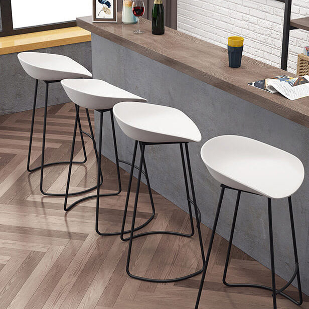 Modern Style Metal Bar Stool with Footrest and Low Back Cafe Creative Bar Stool