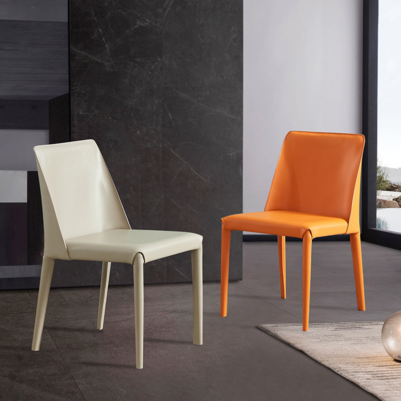 Silla sin brazos de comedor de metal contemporáneo, silla lateral de comedor de cuero para uso en restaurantes