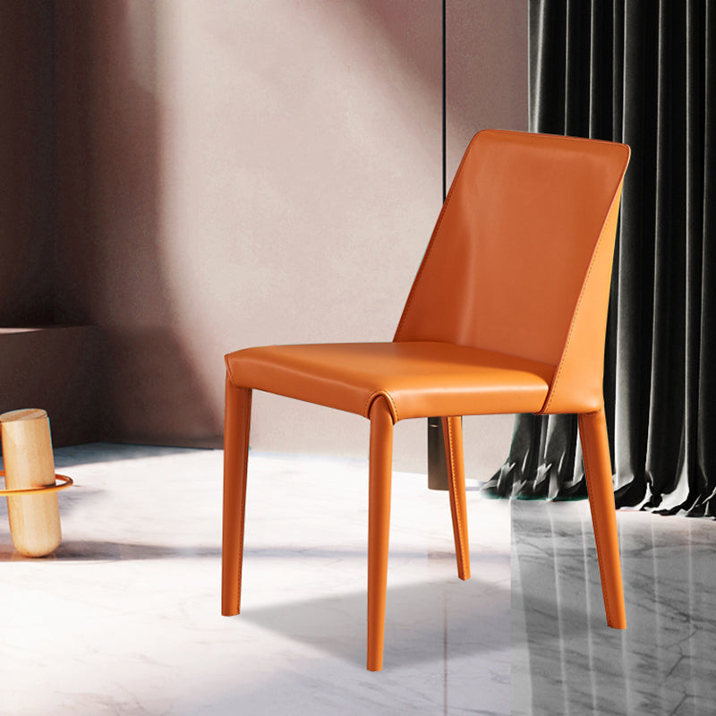 Silla sin brazos de comedor de metal contemporáneo, silla lateral de comedor de cuero para uso en restaurantes