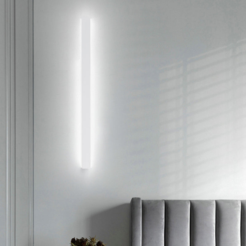 Éclairage de mur en métal linéaire