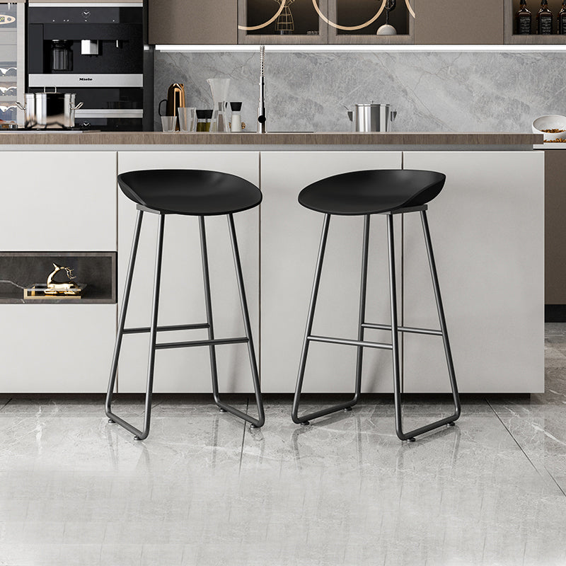 Modern Armless Backrest Counter Stool Iron Kitchen Bar Stool with Plastic Seat