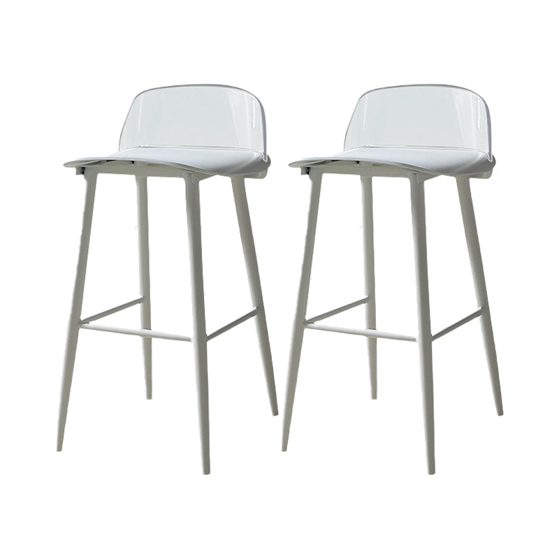 Taburete de asiento de pp de estilo industrial con patas de hierro para barra de cocina