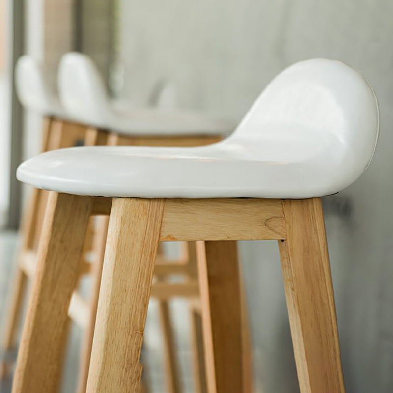 Taburete de bar interior de cuero contemporáneo de madera maciza con respaldo bajo