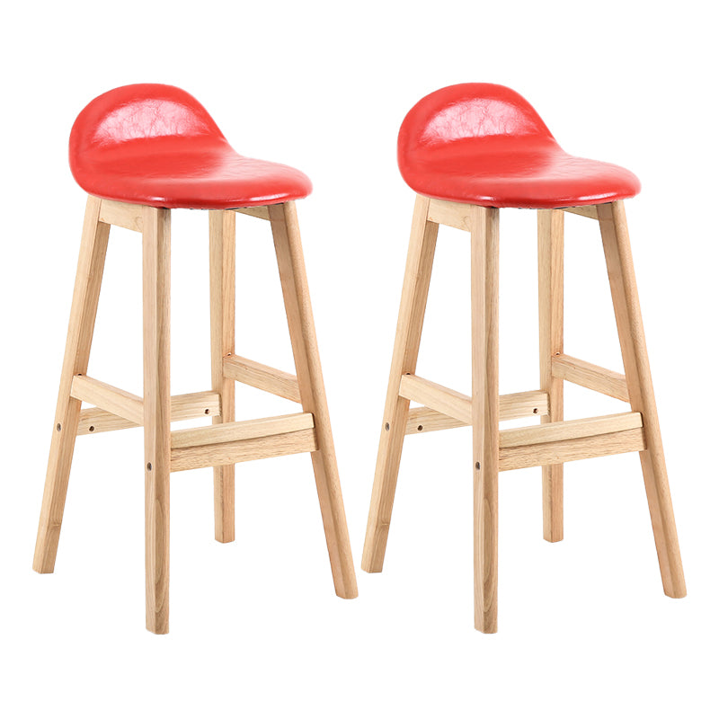 Taburete de bar interior de cuero contemporáneo de madera maciza con respaldo bajo