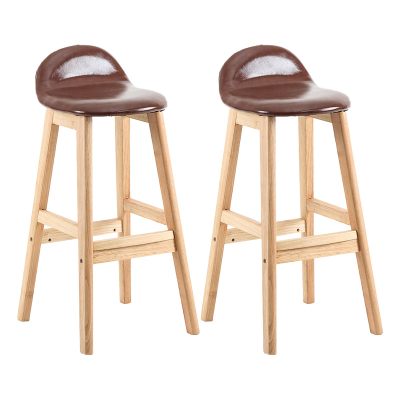 Taburete de bar interior de cuero contemporáneo de madera maciza con respaldo bajo