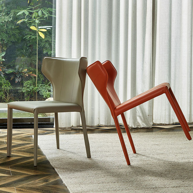 Silla de comedor de cuero contemporánea Silla sin brazos de comedor de metal para uso en restaurantes