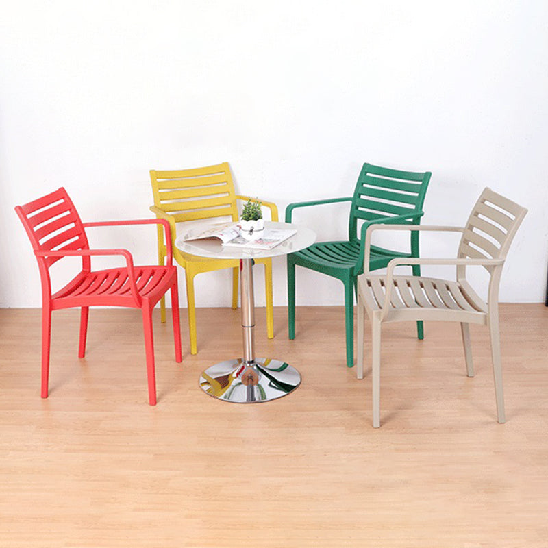 Sillas de comedor contemporáneas Silla lateral con brazo de comedor con patas de plástico