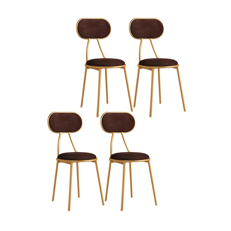 Silla lateral tapizada de diseño nórdico con respaldo abierto