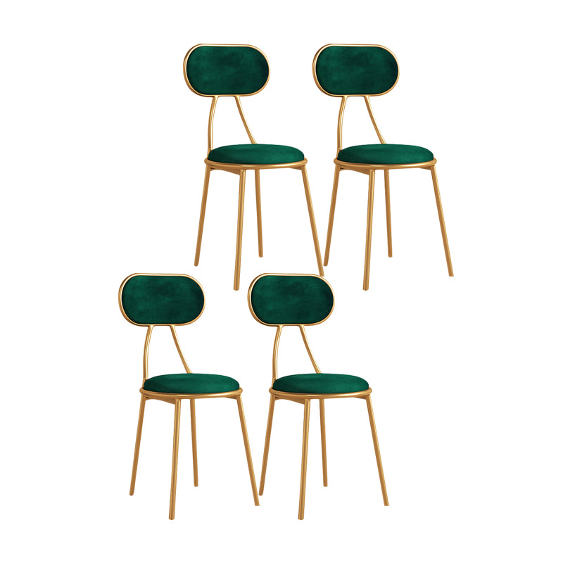 Silla lateral tapizada de diseño nórdico con respaldo abierto
