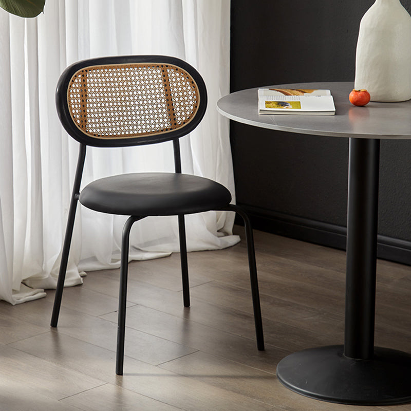 La imitación de cuero del diseño industrial que cena las sillas abre la silla lateral trasera