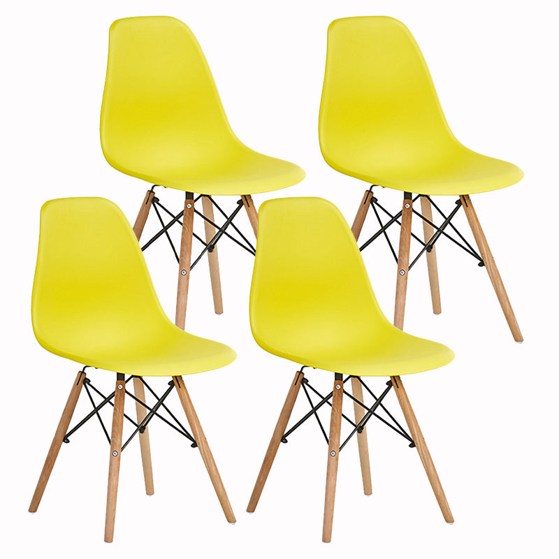 Silla lateral de comedor de comedor escandinavo de madera
