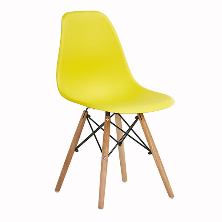 Silla lateral de comedor de comedor escandinavo de madera