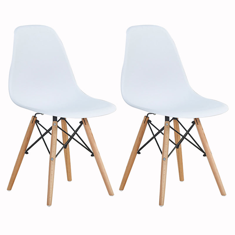 Silla lateral de comedor de comedor escandinavo de madera