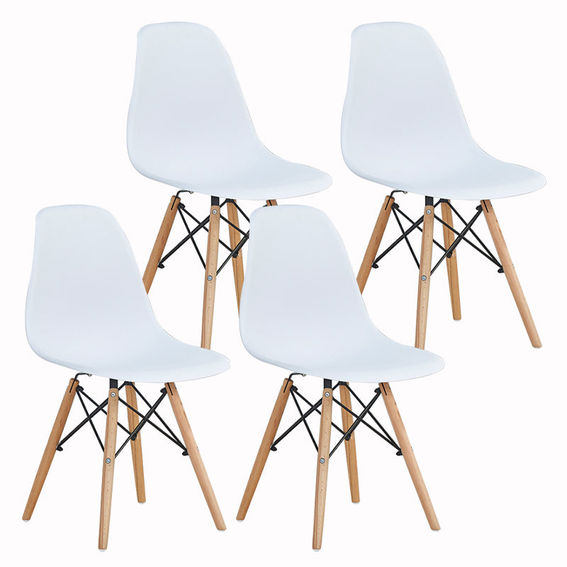 Silla lateral de comedor de comedor escandinavo de madera