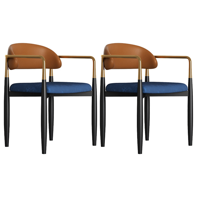 Eigentijdse gestoffeerde thuisfauteuil met matte afwerking en open rugleuning