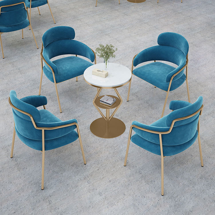 Sillas de comedor con brazo de terciopelo Glam, silla de comedor de metal para uso en restaurantes