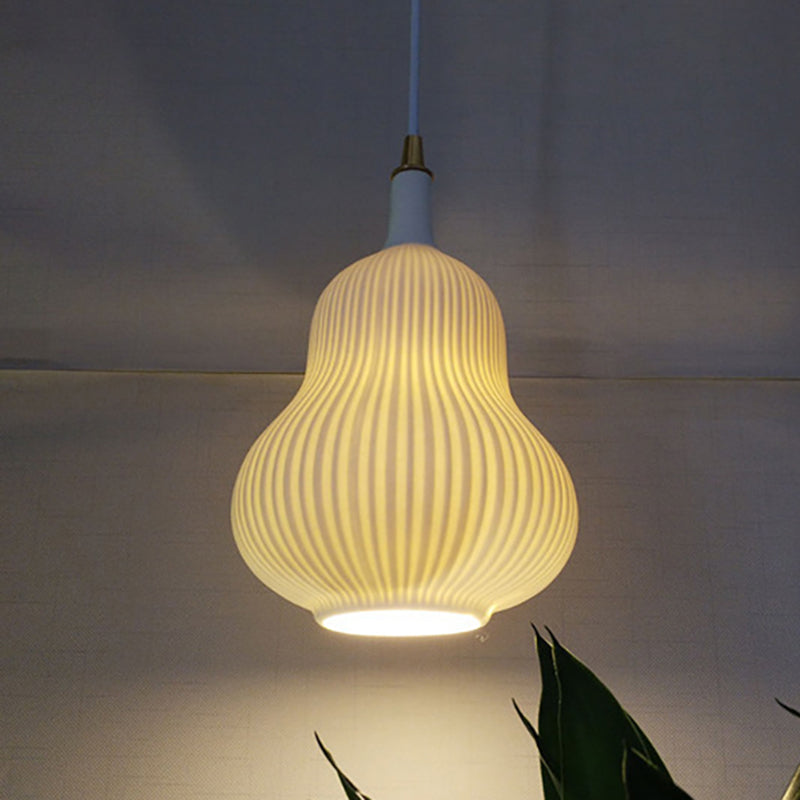 1 Bulb Gourd Shape Suspension Light Creative Clear Glass Pendant Light in White for Dining Room