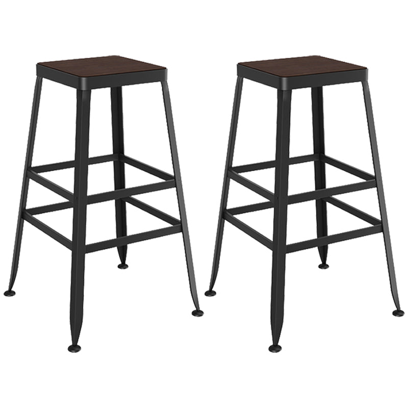Taburete de bar interior de madera maciza de metal contemporáneo con respaldo