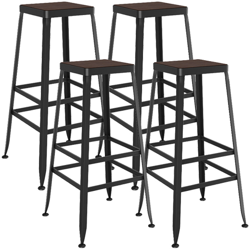 Taburete de bar interior de madera maciza de metal contemporáneo con respaldo