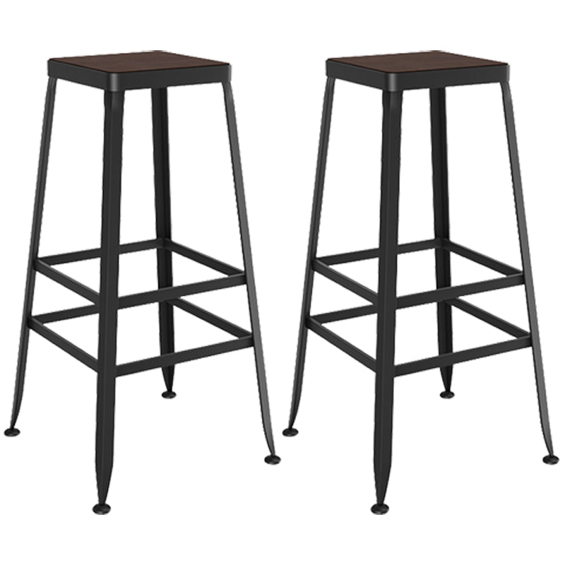 Taburete de bar interior de madera maciza de metal contemporáneo con respaldo