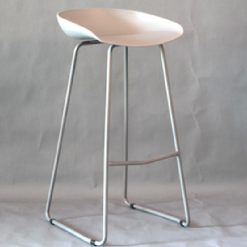 Modern Armless Backrest Counter Stool Iron Bar Stool with Plastic Seat