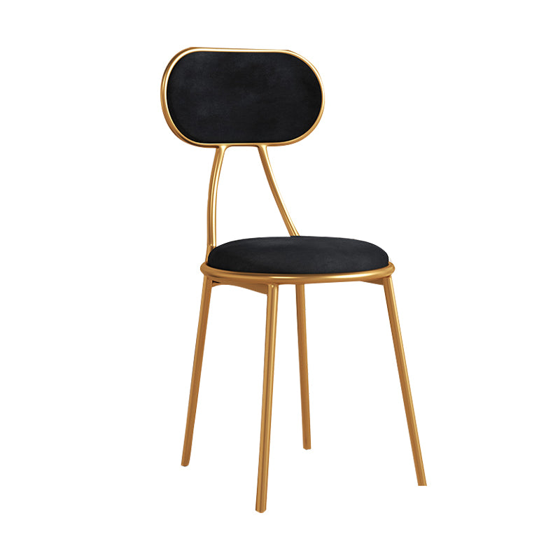 Scandinavische stijl stapelbare stoelen met open achterkant en eetkamerstoel van stof