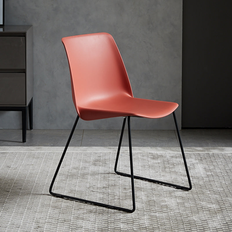 Sedia in stile contemporaneo sedia laterale senza braccio con zampe metalliche